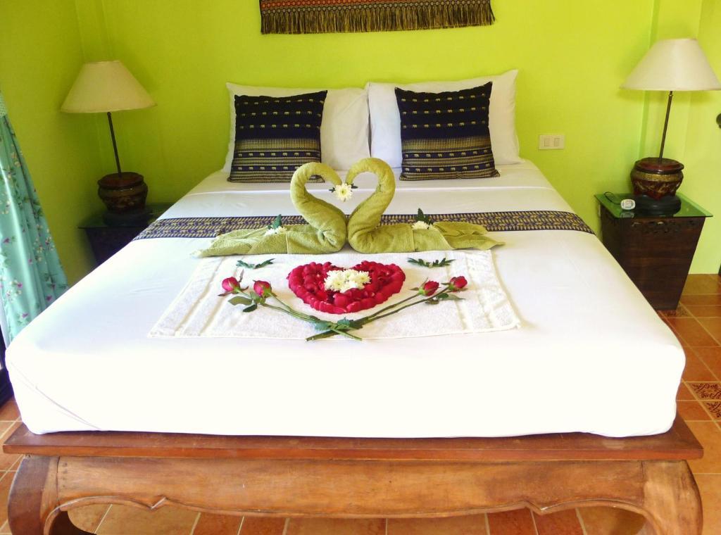 Chez Charly Bungalow Nai Yang Beach Стая снимка